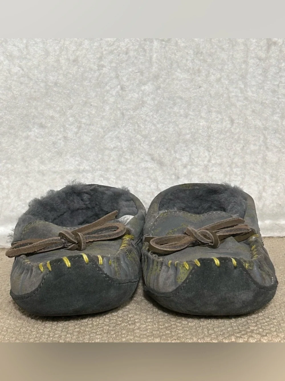 L.L. Bean Little Kids Grey Camo Wicked Good Mocassin Sherpa-Lined Slippers SZ 1